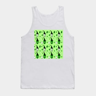 Skull with hat on green Tank Top